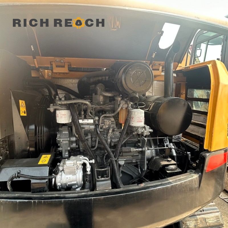 Track shoe details of a 2020 SANY 55C-9 excavator, priced at $12,500